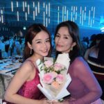 Joey Leong Instagram - 最近又是雙親節 又是520 空氣中都瀰漫著愛 ❤️ but no matter what season it is Love’s in the smallest of moments every day if you’re being open to its presence 轉眼 #名門 已拍攝超過一半 #米雪 媽咪也快完成戲份 接近殺青日 拍攝期間最讓我滿足與受益的 是一起討論劇本與創造角色的過程 謝謝您不畏歲月乘風破浪 您應該不會知道 在認真工作的同時 有個後輩在受您影響著 看到溫柔的曙光 接下來 #名門 交給我們繼續拼搏吧🤣 謝謝媒體記者親臨 #李家 #Clara李靖慧 #AstroOriginals