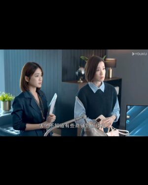 Joey Leong Instagram - It’s out today ✨

#家族荣耀之继承者 
與 #佘诗曼 同框
也算是圓夢了吧 ☁️

是參與過戲份最少的作品
（殺青時都不好意思哈哈）
卻在短時內見識了片場的高壓和極速
還親眼目睹偶像的氣勢風範和真演技
（戲外也有很溫柔的一面）
也算是種收穫 🤍

學習是一輩子的事
榮幸