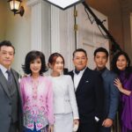 Joey Leong Instagram - 《名門》開鏡儀式 感謝媒體親臨 在演藝圈成長 還真累積了不少“爹地媽咪” 這次的父母是從電視機裡跑出來的 米雪姐 石修哥 榮幸！才拍攝了幾天就已經收穫不少 有機會再分享✨ 特別想提及開鏡前的讀稿環節 有機會跟編劇深入解剖和創造角色 跟眾演員釐清背景和走向 聽導演說大方向 整個過程就能看出劇組的用心 謝謝Astro · 李治成老師 Multimedia · Datuk Steven Datin Vince CheeAng 導演Simon Long 與年輕有為的編劇們 少不了鎮壓全場的專業前輩演員 米雪姐 石修哥 邵平哥 有您們領隊 相信中文原創劇 《名門》 會好❤️ 新角色 #Clara李靖慧 花了點時間刻畫 現在挺懂她 #名門 #TheGreatResonance #AstroOriginals #MultimediaFilmProductions #Astro中文原创电视剧