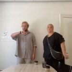 Johanna Nordström Instagram – DÅ SKA VI SE ! ljud pålagt !! NYTT PODDAVSNITT E JU FÖR FAN SLÄPPT!!!! ja skäller äntligen ut edvin för hans sena ankomster!!! bussar!!!! färgblindhet?? forskaren på bergfeldt!!!! finns överallt! pöss
