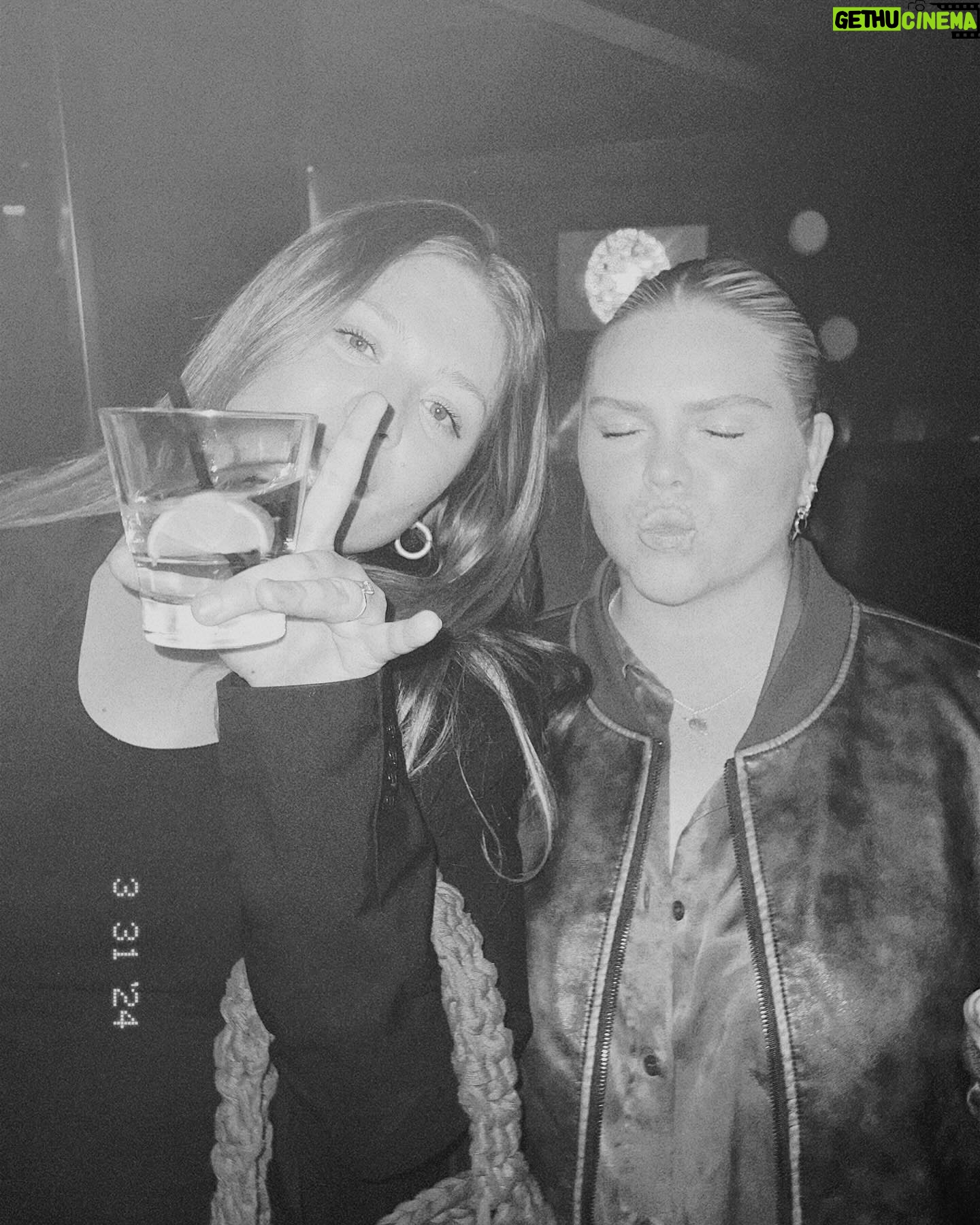 Johanna Nordström Instagram - golden hits memoarer