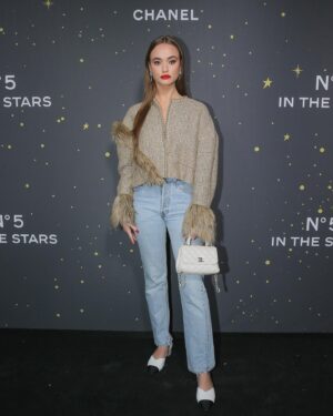 Johnny Sequoyah Instagram - celebrating 100 years of N°5✨
thank you @chanelofficial @welovecoco
#n5inthestars