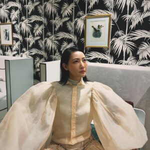 Jojo Goh Instagram - Questions? 

Mei you hao class dismiss, xia ke!