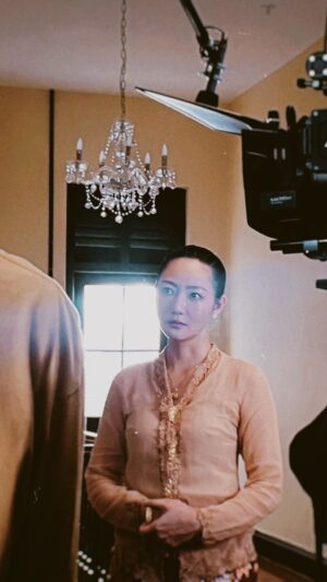 Jojo Goh Instagram - 不走精致风，来个就地取材。

你好，我是传统娘惹 — 李淑玉。

记，1948年，至，1970年。

#小娘惹之翡翠山
#EmeraldHill
#mediacorp 

@mediacorp.re.dian