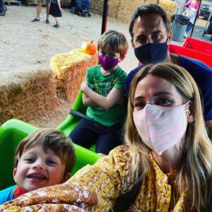 Jolie Jenkins Instagram - Please see my recent post about the pumpkin patch aka The Stupidest Day Ever 🤡🎃👻