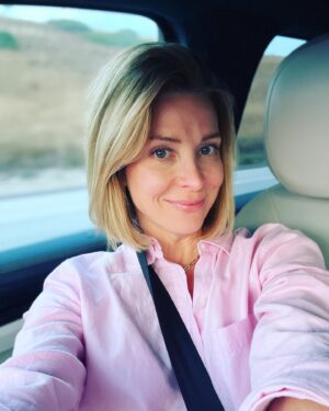 Jolie Jenkins Instagram - So sorry I’m late I was pretending to be a goat so I could get my 4yo to put on his clothes and if that makes no sense to you then call me when you have a 4yo 🐐💙