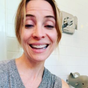 Jolie Jenkins Instagram - B A T H 🛁 H A C K S