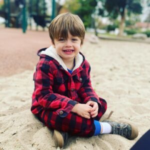 Jolie Jenkins Instagram - Well. Today this HERO noticed a small brush fire next to our house(!) and told mom and dad, who immediately called 911. The ballers from @losangelesfiredepartment came to finish putting it out, since (other hero) @dmpags had strung multiple hoses together to spray it til they arrived. 🔥😳😩🙏🏻😅🚒 #holysmokes #hero #hugolove #sendwine