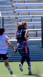 Jona Xiao Instagram - @brittany_anghe1 with the toe drag catch @sheunitfootball