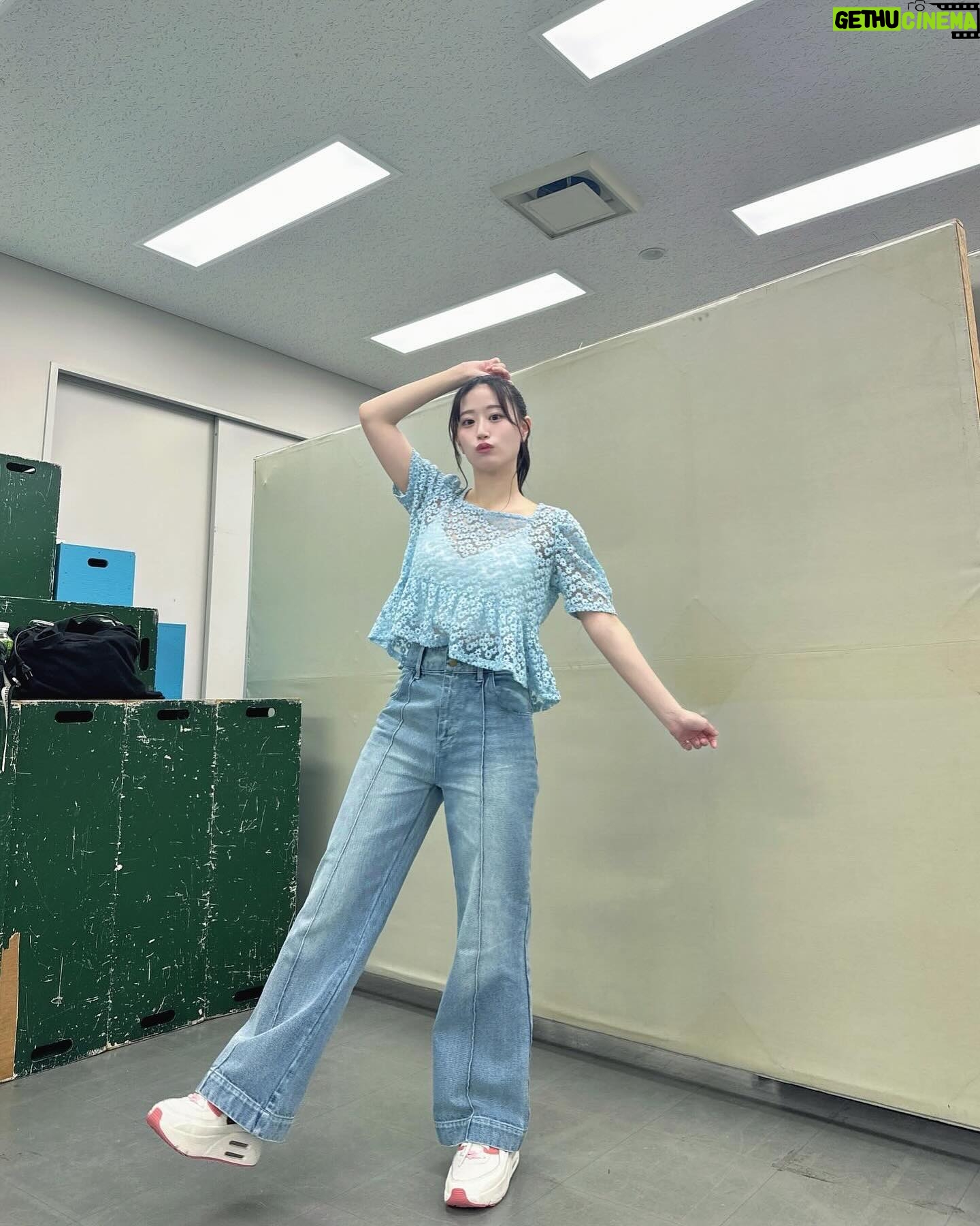Jonishi Rei Instagram - ⠀ ⠀ このトップス2700円なの👗♪ ⠀ ⠀ ⠀ ⠀ #れーチャンしふく #dailylook #ootd #code #outfit #低身長コーデ #154cm #プチプラ #clear #パンツ #Rinnu #ポニーテール #ヘアアレンジ #夏