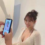 Jonishi Rei Instagram - ⠀ ⠀ ⠀ 表紙争奪バトルしたときのオフショット👙 ⠀ ⠀ ⠀ ⠀ #過去pic #水着 #グラビア #お団子 #彼女感 #gravure