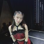 Jonishi Rei Instagram - ⠀ 本日初日を迎えました！ NMB48 約10年半ぶりのオリジナル新公演 「#天使のユートピア公演」🪽 #ここにだって天使はいる公演 のステージに立つ お姉ちゃんを何度も見てステージに憧れを持つ きっかけにもなった公演。 とてもキラキラしていたのを今でも覚えています！ NMB48にとってもファンの皆さんにとっても大切で大事な公演。 そんな偉大すぎる公演の第二のオリジナル公演 ということで不安な気持ちもあったのですが、 メンバーみんなで何度もレッスンをして一つのものに向かって進んでいくのがとっても楽しくて 自信を持って私たちにしかできない公演を 今のNMB48でしか見せれない姿をファンの皆さんに見ていただきたいとおもいステージに立ちました☺️ 気持ちが伝わっていたら嬉しいです🌼 そして、初日メンバーとしてステージに立てたこと とても幸せな気持ちでいっぱいです！ 今日という日を見つけれーちゃんしにきてくださり ありがとうございました👌🩵 ⠀ ⠀ ⠀ そして！！！ 私はリハーサル期間と舞台期間が少し被っていて 振り入れに参加することができなかったのですが、 全曲！！！わかにゃんがアンダーで入ってくれて そのおかげでスムーズに振りお越しをすることができました！！ わかにゃんがいなければ私は今日という日を迎えることが できませんでした！ 細かいメモまでしっかりしてくれたり 個人的に一緒に練習までしてくれたり 本当にありがとう🐱 ⠀ ⠀ 他にもたくさんのメンバーがアンダーに入ってくれて、今日の公演はそんなメンバーみんなとつくりあげたものでもあります。 みんなきっと必ず 皆さんの天使になって #天使のユートピア公演 に現れます。 天使たちがつくるユートピア 見つけれーちゃんしにきてくださいね👼🌟 いつもNMB48を応援してくださる皆さん 本当にありがとうございます。 皆さんがずっとずっと全力でNMB48を好きでいて くださるからこそまた天使になることができました☺️ NMB48まだまだ走り続けます🏃‍♀️💨 これからもよろしくお願いします！ ⠀ ⠀ ⠀ ⠀