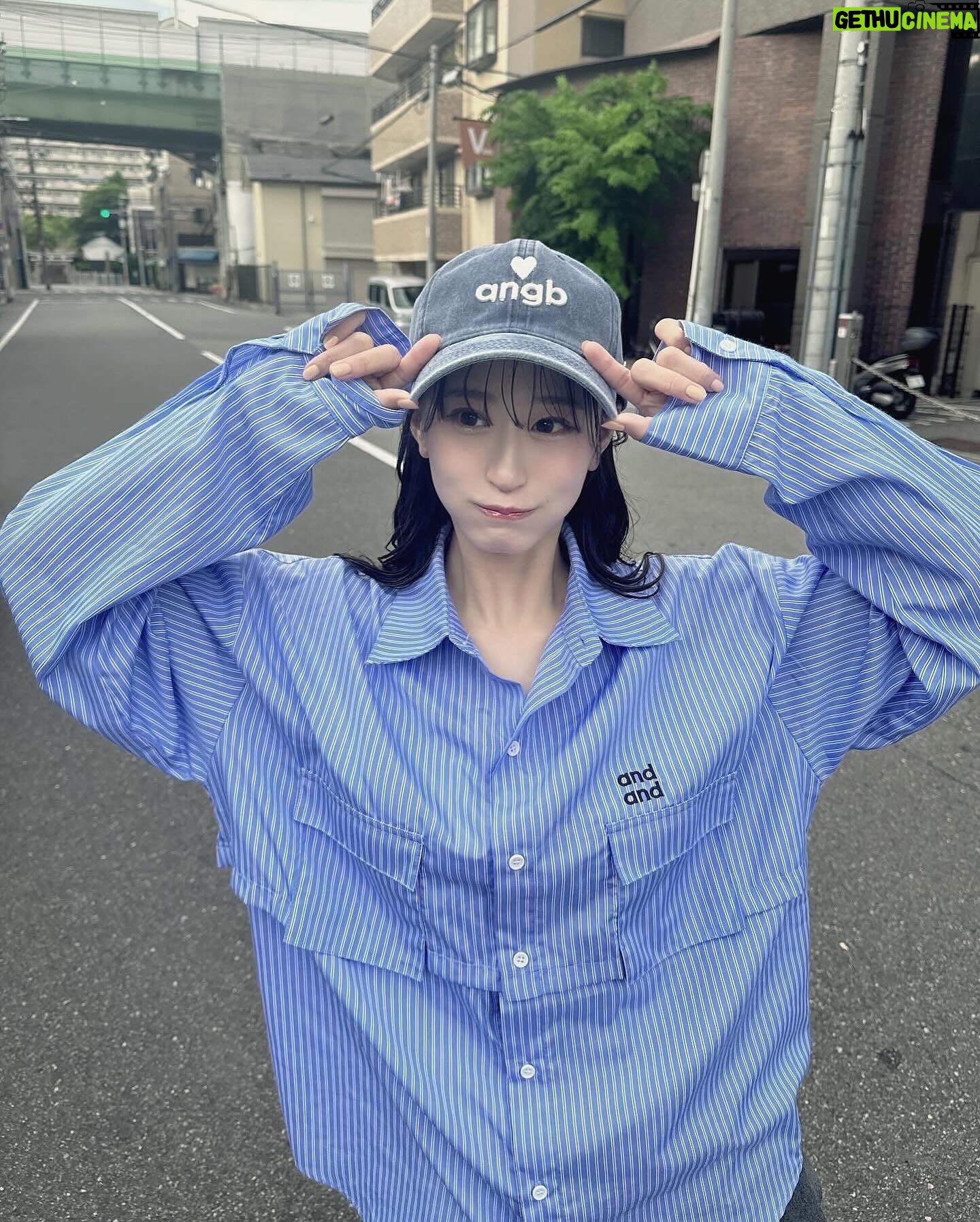 Jonishi Rei Instagram - ⠀ ⠀ 2wayシャツ🩵 ⠀ ⠀ ⠀ ⠀ ⠀ #れーチャンしふく #dailylook #ootd #code #outfit #低身長コーデ #154cm #andgeebee #シャツ #シャツコーデ