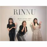 Jonishi Rei Instagram - ⠀ 明日25日まで開催している 花梨ちゃんプロデュースアパレルブランド 【#RINNU】のPOP UPへ行ってきました👗🌹 ⠀ ⠀ 悩みまくって試着もしてさらに悩んで大量にGETしました！笑 ⠀ ⠀ 低身長でもスタイル良く着れるお洋服と デザインもめちゃかわでした🥺 皆さんもたくさん悩んで可愛いお洋服ゲットしてくださいね〜🌟 ⠀ ⠀ ⠀ ⠀ ⠀
