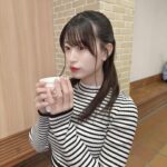 Jonishi Rei Instagram - ⠀ 今日は寒かったので ホットを買ってしまいました☕️ 寒がりにはまだまだ長袖じゃないとキツそうです☃️ ⠀ ⠀ ⠀ ⠀ ⠀ #れーチャンしふく #dailylook #ootd #code #outfit #低身長コーデ #154cm #モノトーンコーデ #ハーフアップ #お姉さん 👩🏻？