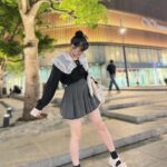 Jonishi Rei Instagram - エリマキトカゲ ⠀ ⠀ ⠀ ⠀ ⠀ ⠀ 春服着るの楽しみにしてた 大きい襟とリボンが可愛い〜🌷🌷🌷 ⠀ #れーチャンしふく #dailylook #ootd #code #outfit #低身長コーデ #154cm #お団子 #ヘアアレンジ #春服 #春