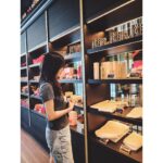Joo Hyun-young Instagram – 마카롱.. 잊을 수가 없다 🍰🍫🍭☕️ 모든게 완벽했던 fauchon! 촬영 내내 쭉 감사했습니다 #fauchonhotelkyoto #포숑호텔교토