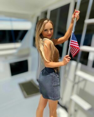 Jordan Rachel Instagram - America is the greatest country in the history of the world. #happy4th