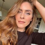 Jordan Claire Robbins Instagram – 🦁☀️