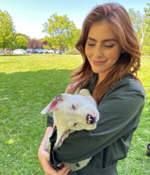 Jordan Claire Robbins Instagram - I spent my dream afternoon in the park falling madly in love with these sweet souls at the @fetch_and_releash event in Toronto. Each one had their own unique and loveable personality and they are all available for adoption!! If you live in or around Toronto and are ready to welcome a beautiful new best friend into your home, please visit the @fetch_and_releash page for more information about each dog and instructions on how to apply for adoption ❤️🐾 #adopt #dogsofinstagram #fetchandreleash #toronto