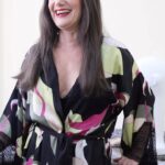 Jorgelina Aruzzi Instagram – Hola Azucena 💋. El público quiere conocerte un poco más 💄

⚠️ Recordá que todos los lunes se agregan nuevas funciones para Casados con Hijos en el @teatro_granrex
 
#CasadosConHijos #LiveEvents