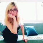 Jorgelina Aruzzi Instagram – Acá disfrutando mi sillón cama  de @carbansillones  súper creativos ,prácticos y divinos!! @amidaquintana
