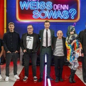 Josefine Preuß Instagram - Aller guten Dinge sind drei.., oder?
Heute Abend um 20.15Uhr auf #ard @werweissdennsowas_official XXL. Moderation: @kaipflaume Teamkapitäne: @elton_tv und @bernhardhoecker Gäste: #ninahagen ,  @bendzko @paul_panzer_official , @mariobarth #tillschweiger