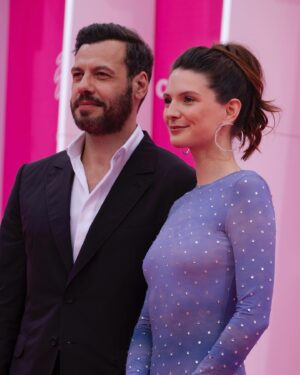 Joséphine Japy Instagram - TAPIE X @canneseries 

@pacorabanne by @juliendossena 
@messikajewelry