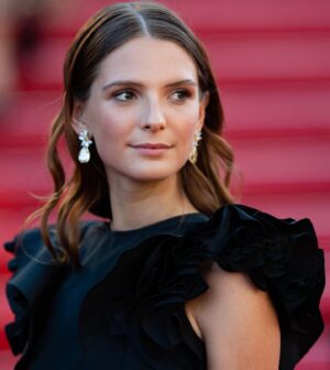 Joséphine Japy Instagram - Cannes 2021 

Merci @chopard pour ce moment spécial 
@eliesaabworld 
@rogervivier