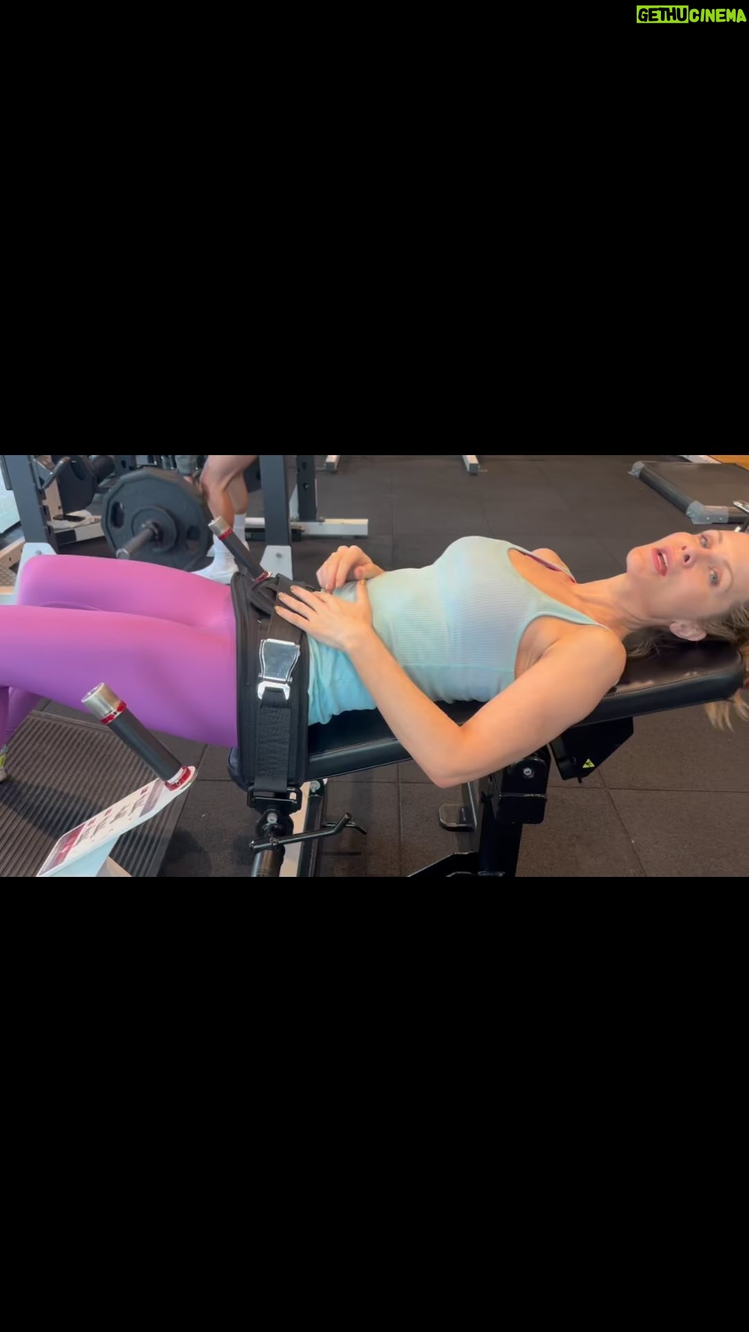 Josie Davis - 376 Likes - Will you be trying this to see if it works the best? 😀
🏋️ @iron_endurance_training
#glutes #gluteworkout #buttworkouts #buttexercises #workout #workoutmotivation