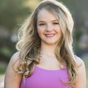 Journey Kay Instagram - Sending you a smile!  So thankful to Miss Angelina for her support these past few years as an ambassador for her.  Not only is she a wonderful photographer she is a kind human.  She believes in me and makes photos shoots fun!  If you ever get a chance to book with her please do!! 🤩
@studiojoliedance