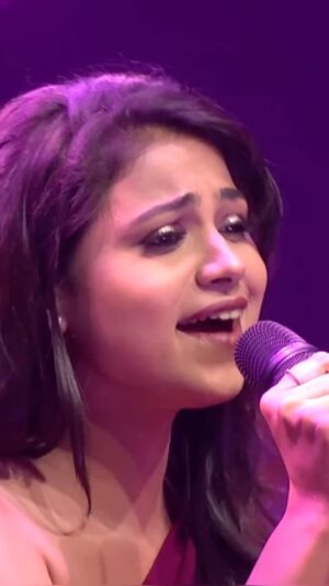Jovita Livingston Jones Instagram - Here’s a small glimpse of me singing my favourite song in Sun awards 2023 ❤️ Thank you for all the love and appreciation .. all your comments and messages make me sooo happy 🙏🏻❤️ Special thanks again to @nikhil_mathew83 Anna for training me up ❤️🙏🏻

Mua @karthiga_makeoverartistry 
Hair @deepamakeupartist_ 

#reels #trending #music #singing #singingvideos #anirudh #tamilsongs #trendingreels #reelsinstagram #instareels