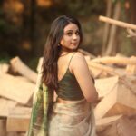 Jovita Livingston Jones Instagram – 💚✨
📸 @sat_narain 

#nothinglikesaree #jovitalivingston
