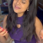 Jovita Livingston Jones Instagram – Joining the ghilli fever 🎤 ❤️ #myvoice #karaokediaries #ghilli #shalala 

#reels #trending #tamilsongcovers #music #instagram #thalapathy #ghilli #vijay #covers #trendingreels #reelitfeelit #reelsinstagram #thalapathyvijay #shalala #jovitalivingston