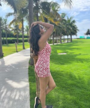 Jovita Livingston Jones Instagram - Sorry for the spam 🌊❤️ 

#staycationdump