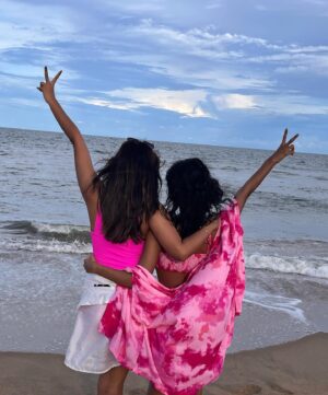 Jovita Livingston Jones Instagram - Sorry for the spam 🌊❤️ 

#staycationdump