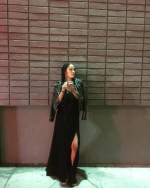 Joy Bryant Instagram - Waiting in style 📸 @samtaylorpickett