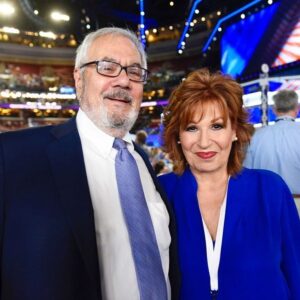 Joy Behar Instagram - At the #DNC with one of my faves, the outspoken Barney Frank.