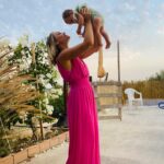 Joy Esther Instagram – Estate 23 ☀️🏝️♥️
