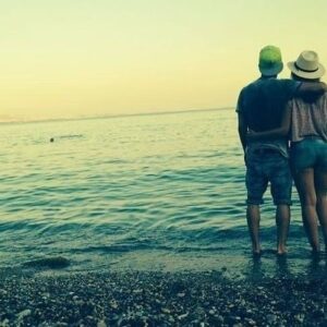Joy Esther Instagram - 10 anni fa, hai fatto battere di nuovo il mio cuore ♥️ 
Auguri amore mio 
#10anni #10yearsanniversary #noidue