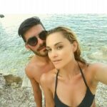Joy Esther Instagram - 10 anni fa, hai fatto battere di nuovo il mio cuore ♥️ Auguri amore mio #10anni #10yearsanniversary #noidue