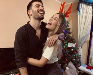 Joy Esther Instagram - 10 anni fa, hai fatto battere di nuovo il mio cuore ♥️ 
Auguri amore mio 
#10anni #10yearsanniversary #noidue