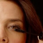 Juana Acosta Instagram - #Embajadora Mi máscara de pestañas perfecta es la nueva Hypnôse Drama; volumen extremo y máximo dramatismo, la conoces? Me ENCANTA!! ✨🖤 @lancomeofficial @beautyexpertlancome #Lancome #Makeup #Wearthedrama @melturlay