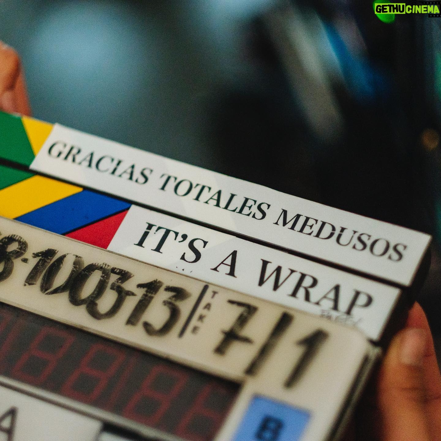 Juana Acosta - 3 Likes - It’s a wrap!!!! ❤️ Casi 4 meses con el mejor equipo posible; cuánto talento y cuánta calidad humana, me voy llena de amor y de gratitud. Los adoro! @netflixlat @netflixcolombia @tisproductions_