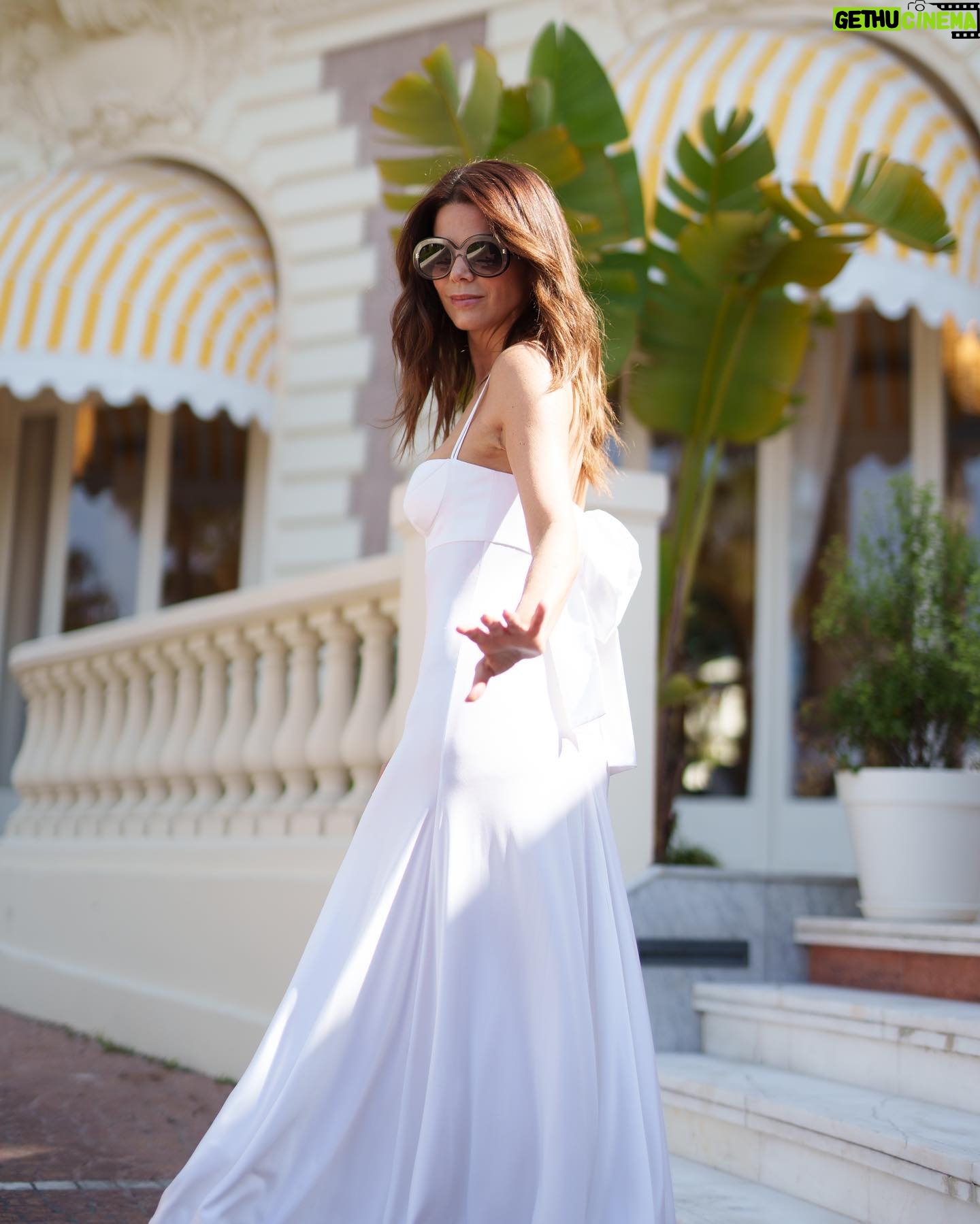 Juana Acosta - 3 Likes - CANNES 2024 🤍 Gracias @magdabutrym @aquazzura @maisonalaia @_freddyalonso @beautyexpertlancome @lancomeofficial @olasevich #Lancome #Makeup @festivaldecannes #Cannes2024