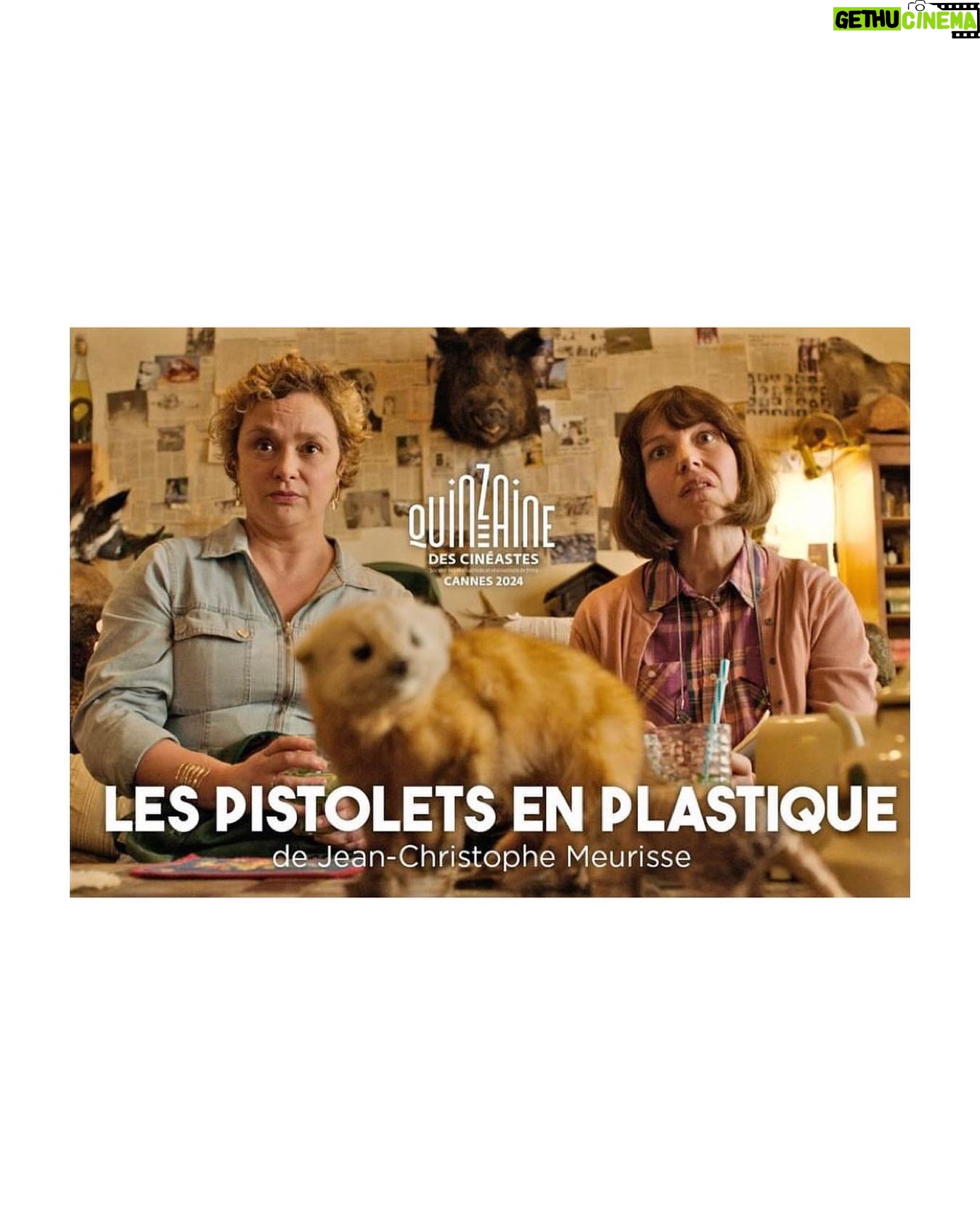 Juana Acosta Instagram - Que alegría! Nuestra película “Les pistolets en plastique” de #JeanChristopheMeurisse será la encargada de clausurar la @quinzaine_des_cineastes en @festivaldecannes ❤️ Bravo @mammaroman @juanita_fellag_chebra @merakiagents #Cannes2024