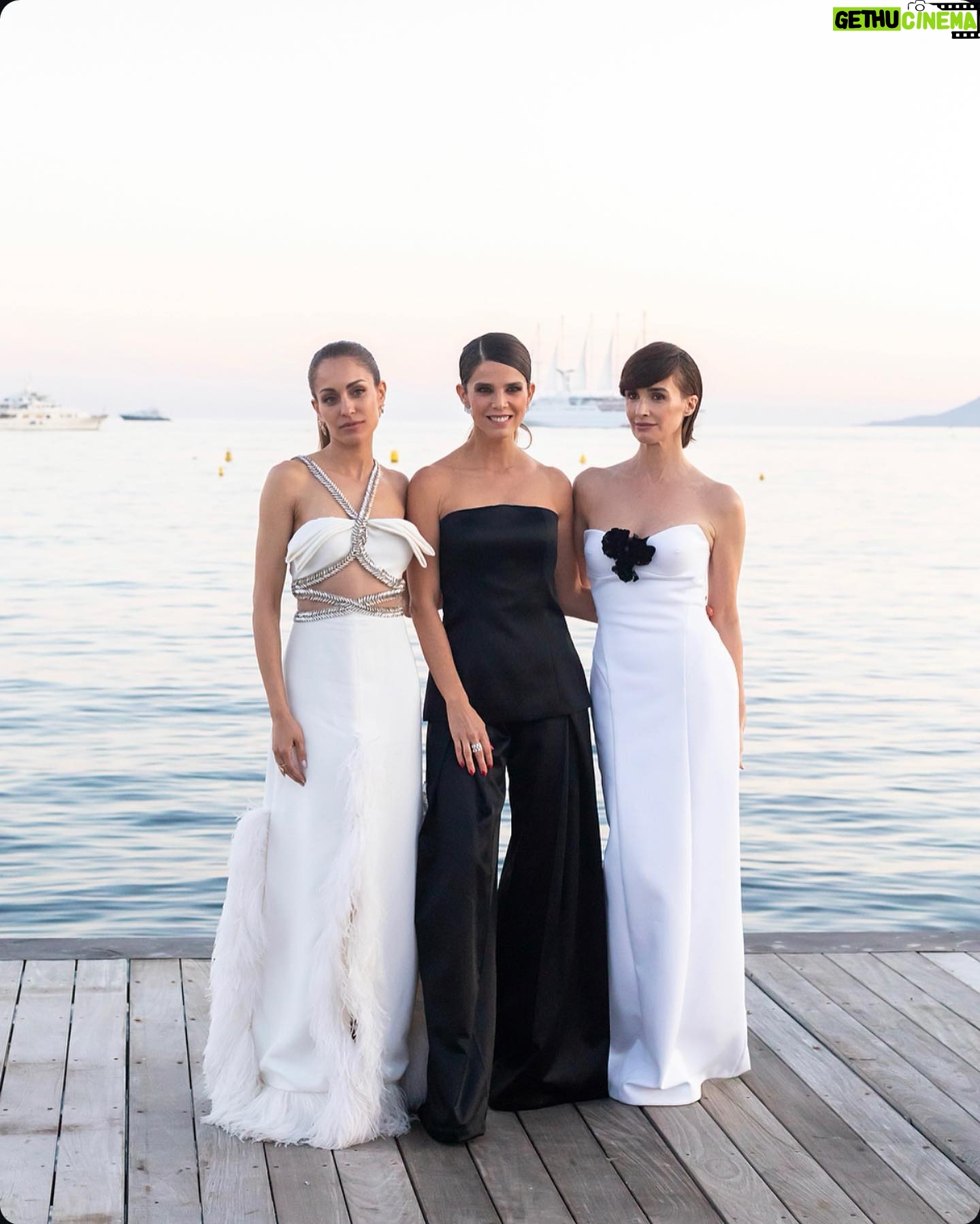 Juana Acosta - 3 Likes - Momentazos en la fiesta Cinemathèque de Campari en el @festivaldecannes con @hiba_abouk_ & @pazvegaofficial ❤️Gracias @campariofficial @campari_spain @mariamasbaga #CampariCinema #WeAreCinema Gracias @_freddyalonso @carolinaherrera @messika @merakiagents