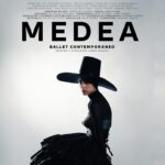 Juana del Río Instagram - Tener el privilegio de interpretar a Medea es uno de los mayores honores que he recibido. Medea tiene 2500 años y durante veinticinco siglos nos ha hechizado. Medea es nuestra sombra, nuestro inconsciente, nuestro tabú. Lo que no queremos ver. Y es mi misión reflejarlo. Esta tarea me intimida, pero me entusiasma también. Si este personaje sigue fascinándonos tras tanto tiempo es porque es tan vigente como cuando se escribió por primera vez. Porque me habla a mí como le habló a su primera actriz, porque compartimos los mismos demonios que Medea llega a sanar y purificar. Pero, ¿cómo abordar este monumento? Apoyada por la mirada delirante y apasionada de @jimmyrangel_ , que nos propulsa a mí y a todo el brillante equipo que lo acompañamos, para describir esa Medea que durante tanto tiempo nos ha rondado. En una carrera contra el tiempo y con múltiples contracturas musculares, Medea llega a ustedes del 17 al 28 de abril @eneldelia . Las entradas están disponibles en Tu Boleta y se están rápidamente agotando. 🦇 (La tercera imagen es parte de nuestra colaboración con el fantástico @nicolas.caballero.arenas y su @b.zu.al que con su maestría de la inteligencia artificial, parece haber profetizado lo que venía.) 🦇