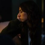 Juana del Río Instagram - Tuve el privilegio de hacer parte de un equipo excepcional. 🦇 Tomamos riesgos. Quisimos salir del lugar común y de lo esperado, de lo que habíamos ya visto y hasta de lo que ya habíamos hecho antes. Quienes construimos a Rebeca quisimos reventar los clichés para encontrar la fuerza en la fragilidad y la emoción en la sutileza. Y dentro de este equipo inigualable, encontré el impulso y la seguridad necesarios para ser vulnerable. Sólo quienes compartimos esta experiencia, sabemos lo trascendente que fue. Y con eso me quedo. Con el rodaje más entrañable de mi carrera, hasta ahora. Hoy, les agradezco profundamente. Gracias, porque hicimos las cosas distinto. Es un orgullo para mi, haber compartido esto con ustedes. 🦇🦇🦇 @nataliasabogalm @lucianariso @jacquestoulemonde @carolinaseruri @cgiangrandi @viviannesaler @vicgiordanelli @perez_lopez_ingrid @anaaroz @liizmorenob @mateogalindo9g @androdriguezr @laumgalindo @juan.pablo.rincon @johanve_land @alejogomezvalencia @waltherluengas @lourdesmyriam @nelsoncamayo33 @ernesto.benjumea @lauraalonsoesc @anmacuellar @la.santana.rosa @camicolmenares @pas.cine @nataliagiraldo_actriz Y a todos los que aquí aún me faltan, ¡gracias! 🦇 @netflixlat @netflixcolombia @dynamocine