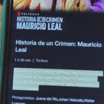 Juana del Río Instagram - Mauricio Leal fue un hombre como pocos. Brillante, luminoso, auténtico. Un hombre generoso del que nadie tenía nada malo que decir. Su muerte le heló la sangre a Colombia. A nosotros también. Lo mataron junto a su madre, Marleny Hernández. Y quisieron hacerlo parecer un suicidio. Marleny y Mauricio fueron abusados de la peor manera como ocurre en Colombia con una frecuencia mucho más alta de lo que uno quisiera creer. Mauricio y Marleny comprobaron con su vida que los monstruos están más cerca de lo que uno cree. Que esos monstruos son personas. Frustradas, dementes, sanguinarias, pero personas. Casos de horror como el de Mauricio y Marleny no pueden seguir repitiéndose. Por eso es importante hablar de ellos, analizarlos, entenderlos. Tenemos que aprender de esta tragedia. Porque no queremos que se repita. Porque no queremos que nadie se vuelva a encontrar en la posición de Mauricio, Marleny o incluso de Yhonier. Decidimos hacer esta película de manera respetuosa, lejos del amarillismo, con un punto de vista particular, sin revictimizar a las víctimas ni glorificar a los victimarios. Quisimos analizar las dinámicas del abuso y, al mismo tiempo, honrar a Mauricio Leal y a Marleny Hernández. Quisimos manifestarles nuestra admiración, trascender su tragedia y celebrar su vida. Con esta película, quisimos escribirle un homenaje a Mauricio, a su mensaje y a su ejemplo. Habiendo hecho parte de un equipo excepcional, es con mucha ilusión que presentamos hoy nuestro trabajo, en Netflix, disponible en más de 190 países. No podemos borrar esta tragedia. Pero sí podemos aprender de ella. Esta es una película para Mauricio Leal y para todos los que, como a él, nos apagaron la luz por brillar más fuerte. 🦇 @netflixlat @netflixcolombia @dynamocine